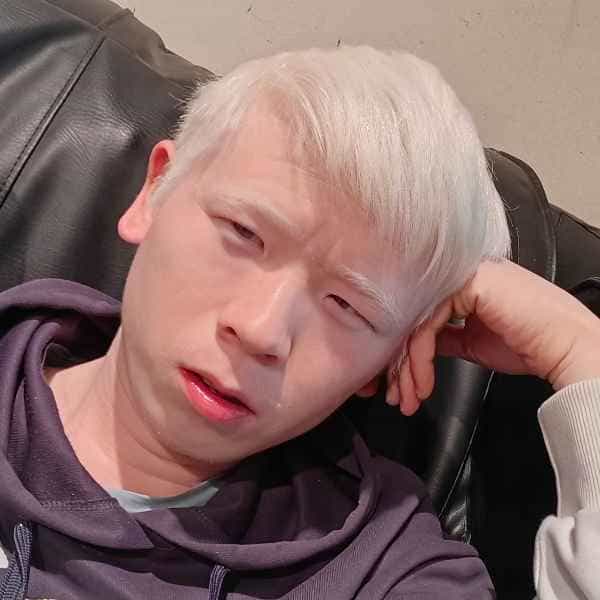 贵州31岁单身帅哥真诚找对象-天门征婚相亲网