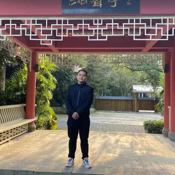 重庆30岁单身帅哥真诚找对象-天门征婚相亲网