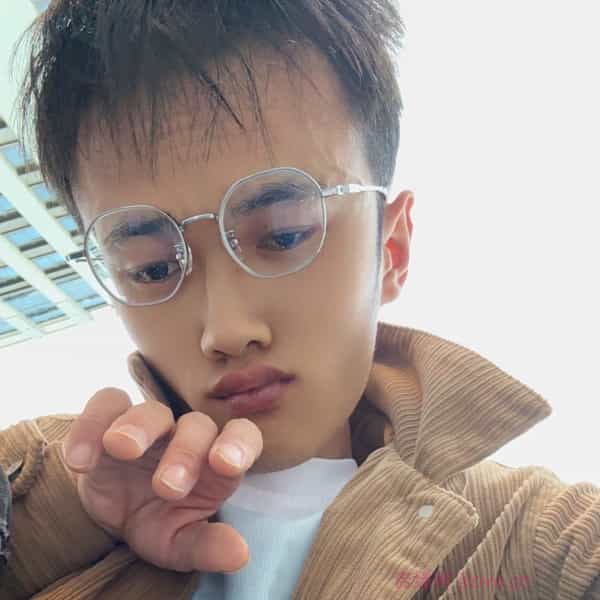 贵州30岁单身帅哥真诚找对象-天门征婚相亲网
